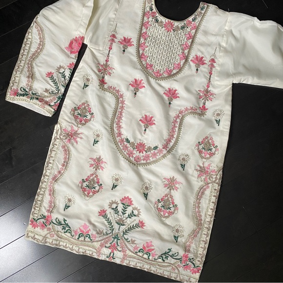 Ali Xeeshan Gul Bahar - Picture 6 of 16